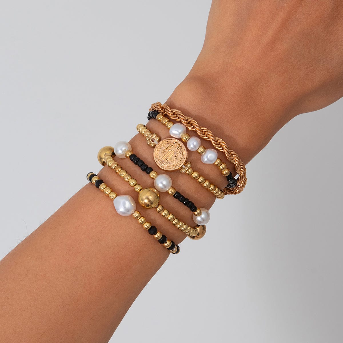 6 Pcs Pattern Round Disk Pearl Charm Crystal Seed Beaded Bracelet Set - ArtGalleryZen