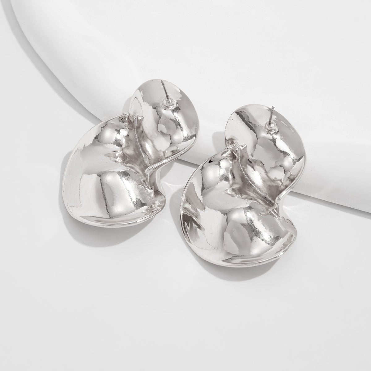 Abstract Chunky Curved Ribbon Stud Earrings - ArtGalleryZen