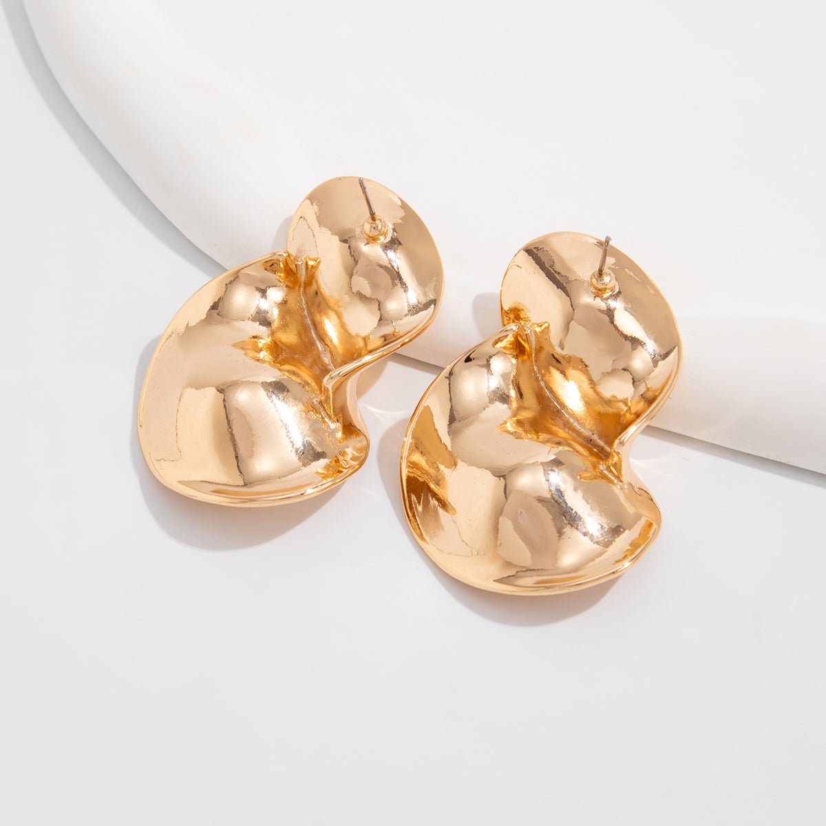 Abstract Chunky Curved Ribbon Stud Earrings - ArtGalleryZen