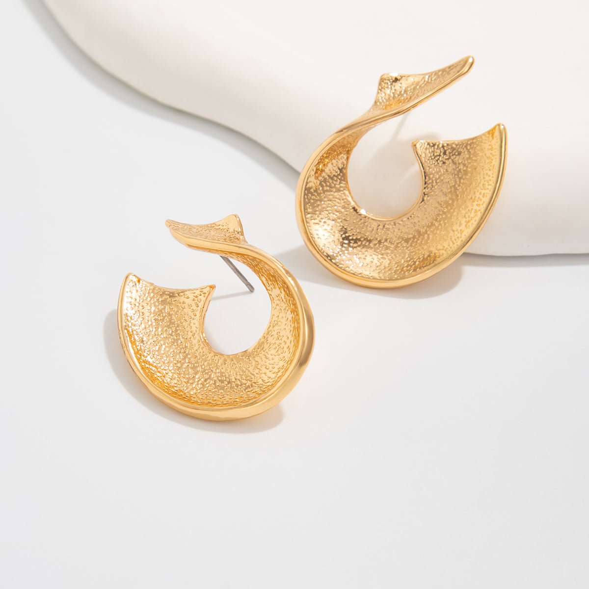 Abstract Curved Ribbon Earrings - ArtGalleryZen