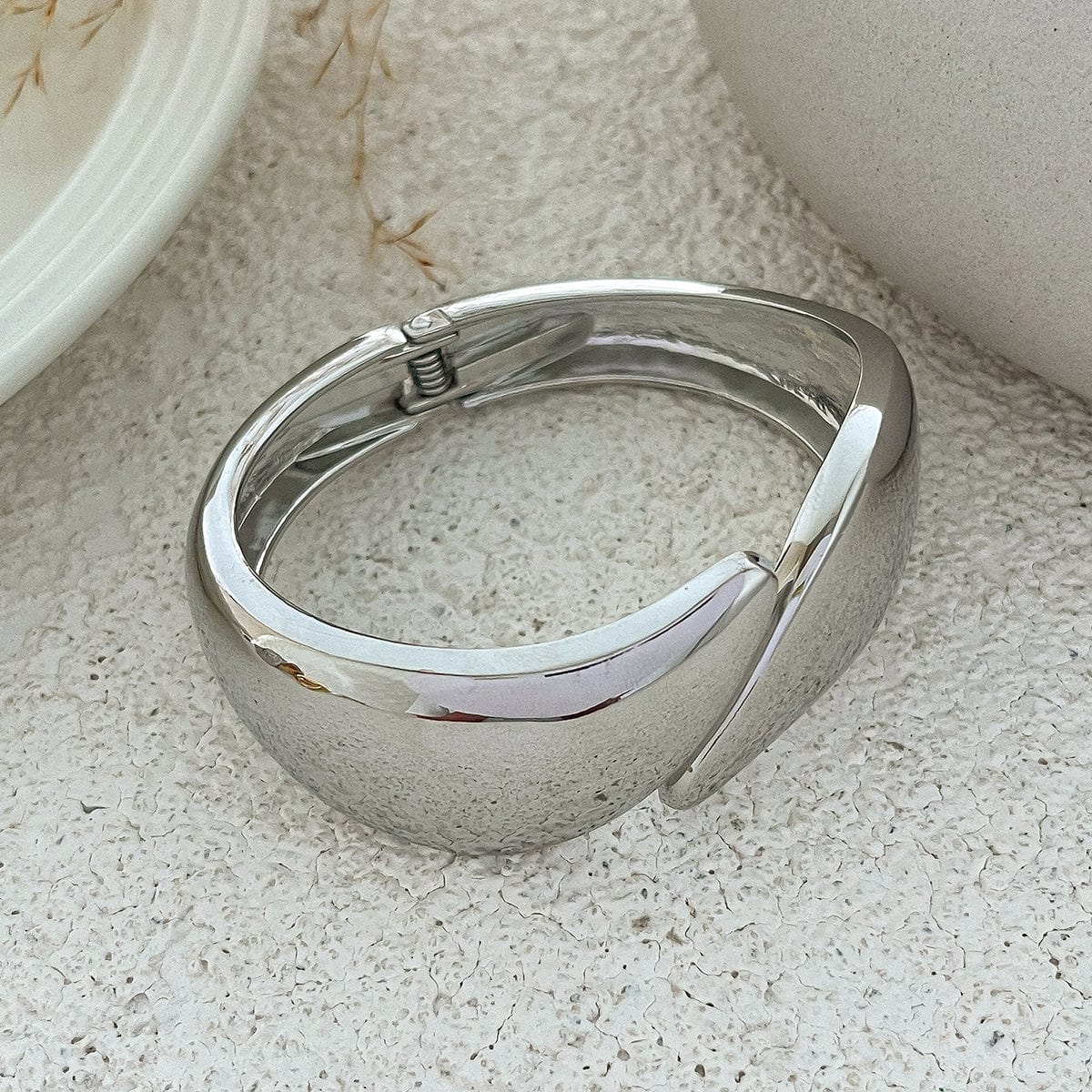 Abstract Waterdrop Glossy Bangle Bracelet - ArtGalleryZen