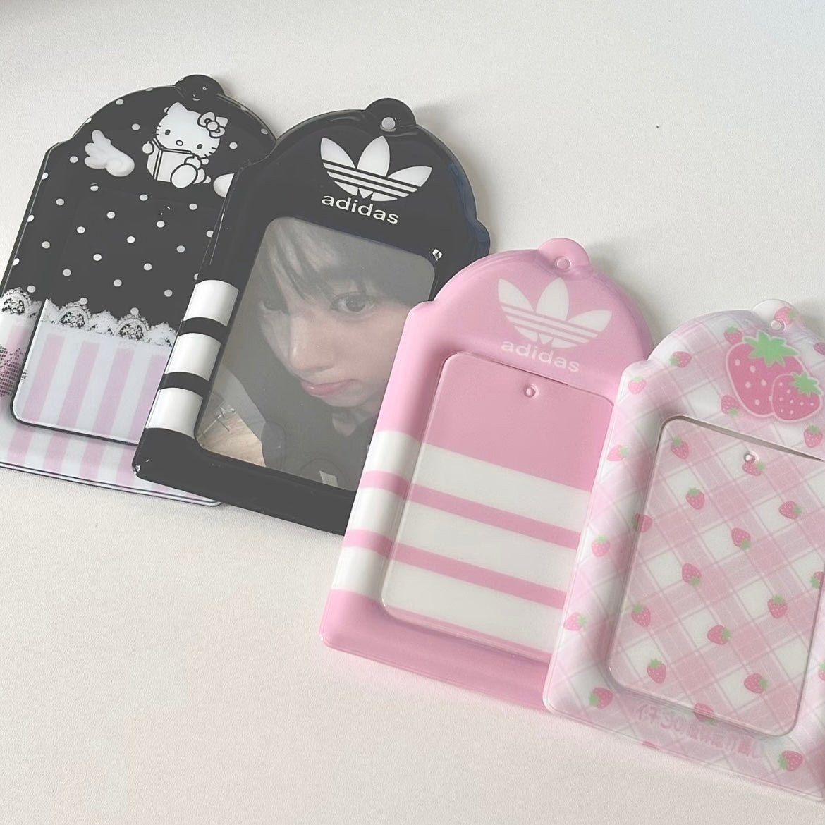 Black and White Sport Style Kpop Idol Keychain Photocard Holder - ArtGalleryZen