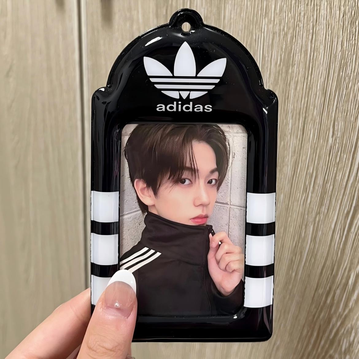 Black and White Sport Style Kpop Idol Keychain Photocard Holder - ArtGalleryZen