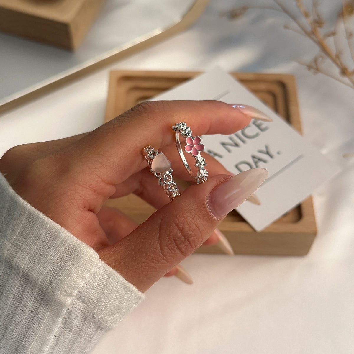 Chic 2 Pieces Enamel Flower Opal Heart Ring Set - ArtGalleryZen