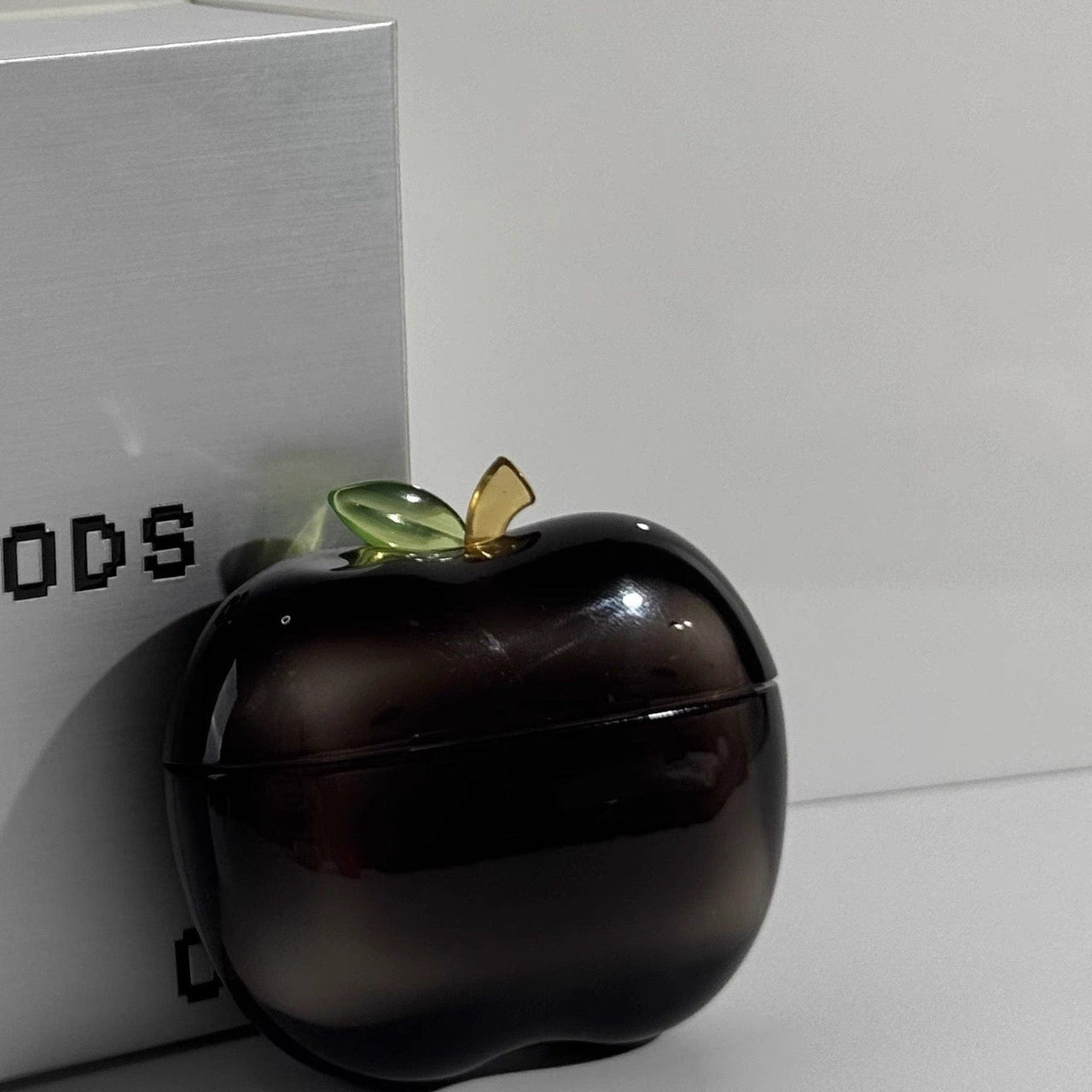 Chic Apple AirPods Earphone Case - ArtGalleryZen