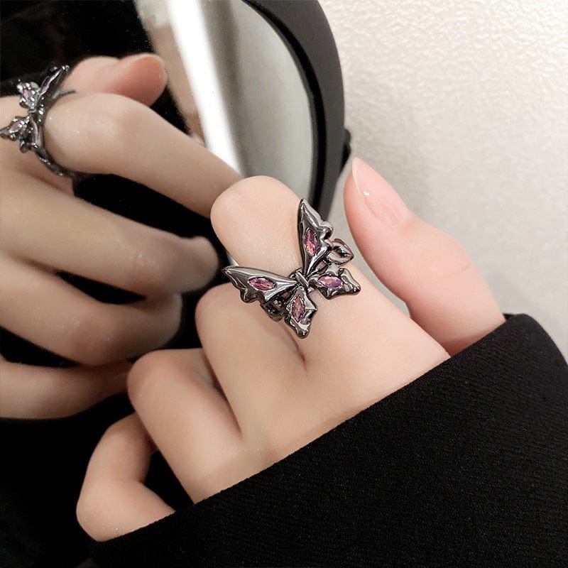 Chic CZ Inlaid Black Butterfly Ring - ArtGalleryZen
