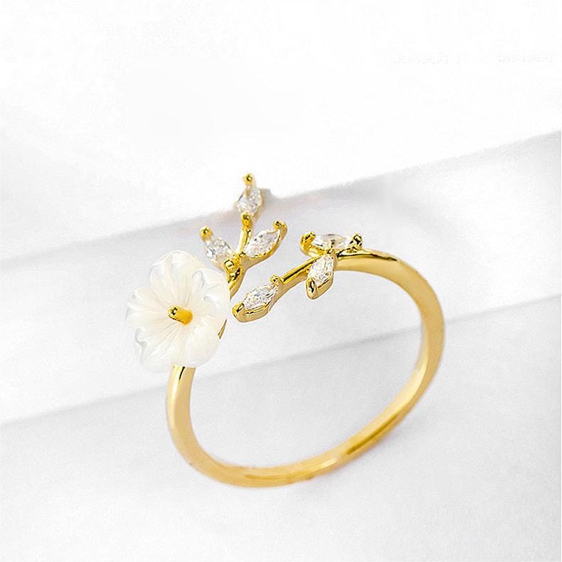 Chic CZ Inlaid Natural Pearl Shell Flower Ring - ArtGalleryZen