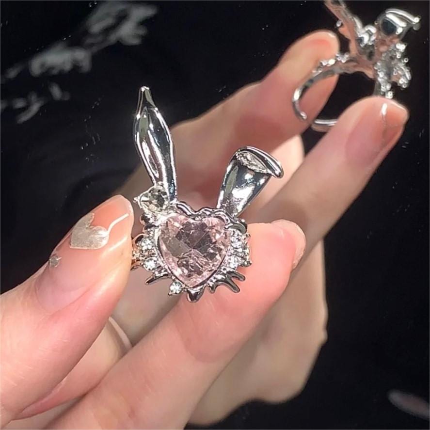 Chic CZ Inlaid Crystal Bunny Heart Ring - ArtGalleryZen