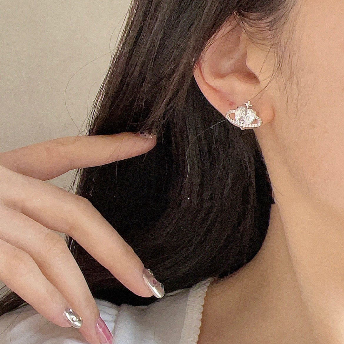 Chic CZ Inlaid Rhinestone Saturn Heart Earrings - ArtGalleryZen
