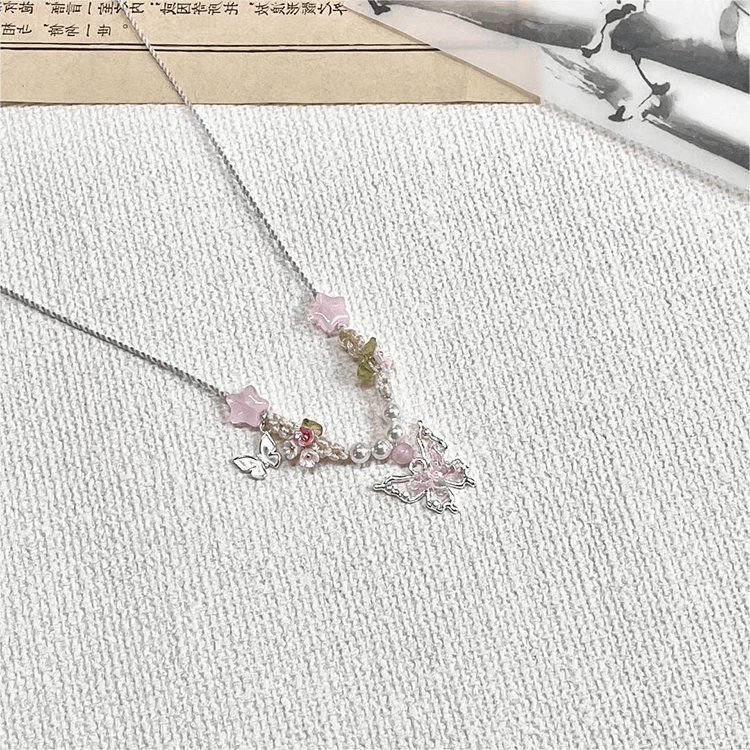 Chic Floral Butterfly Necklace - ArtGalleryZen