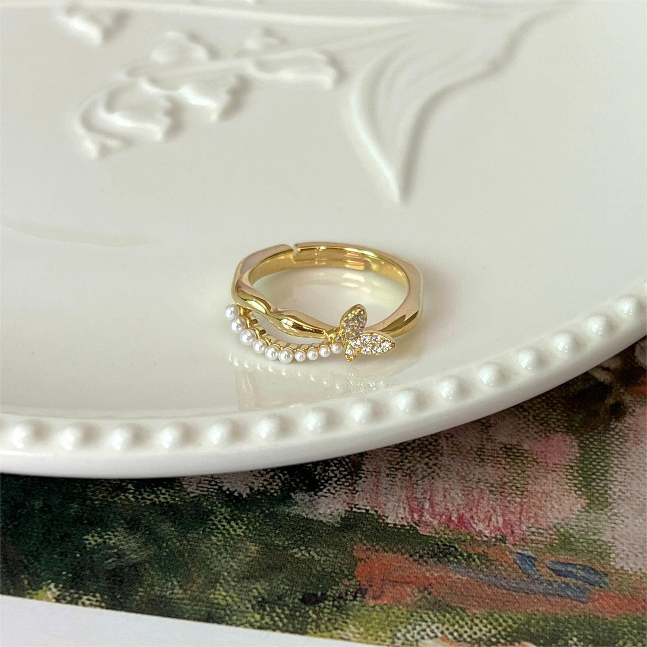 Chic Floral Butterfly Pearl Ring Set - ArtGalleryZen