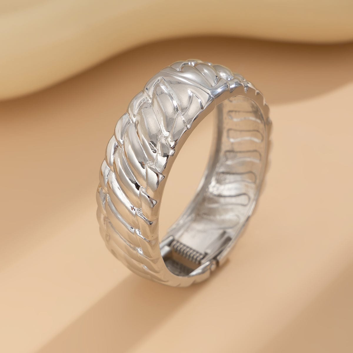 Chic Gold Silver Plated Glossy Textured Bangle Bracelet - ArtGalleryZen