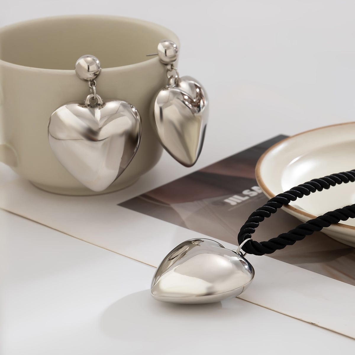 Chic Heart Necklace Earrings Set - ArtGalleryZen