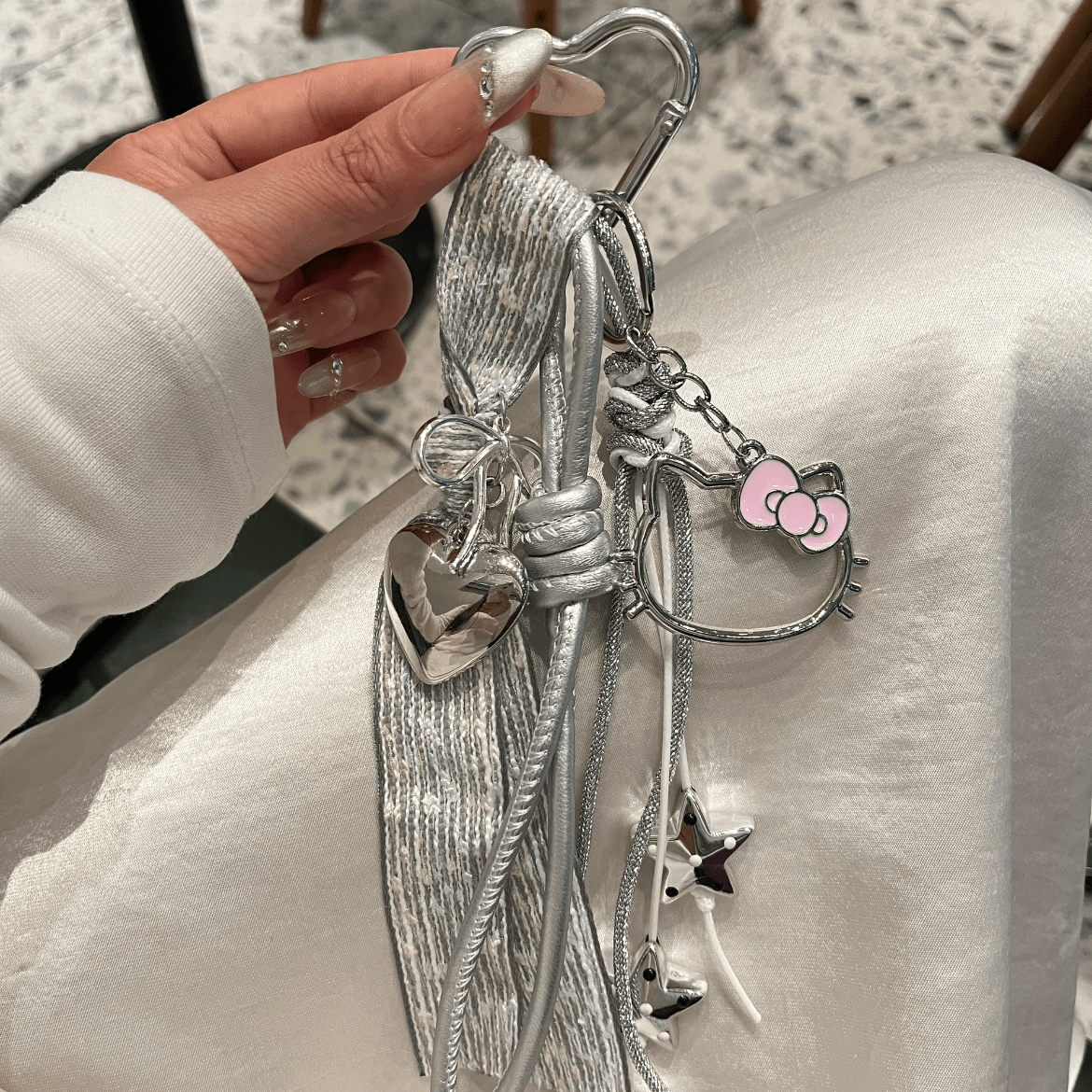 Chic Hello Kitty Heart Star Charm Leather Keychain - ArtGalleryZen