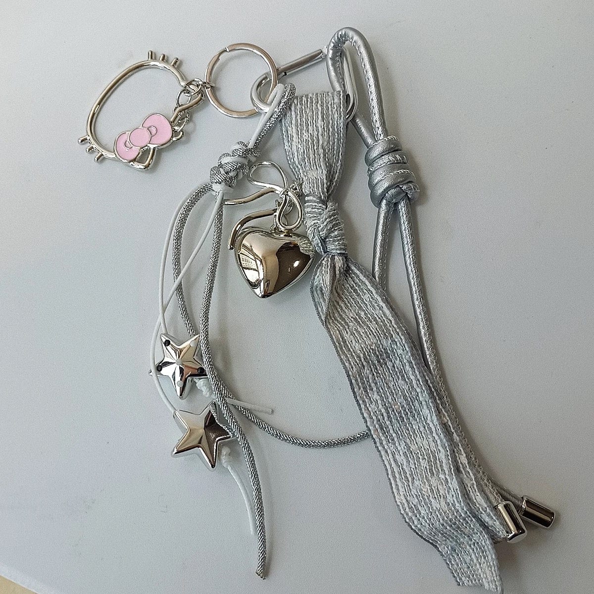 Chic Hello Kitty Heart Star Charm Leather Keychain - ArtGalleryZen