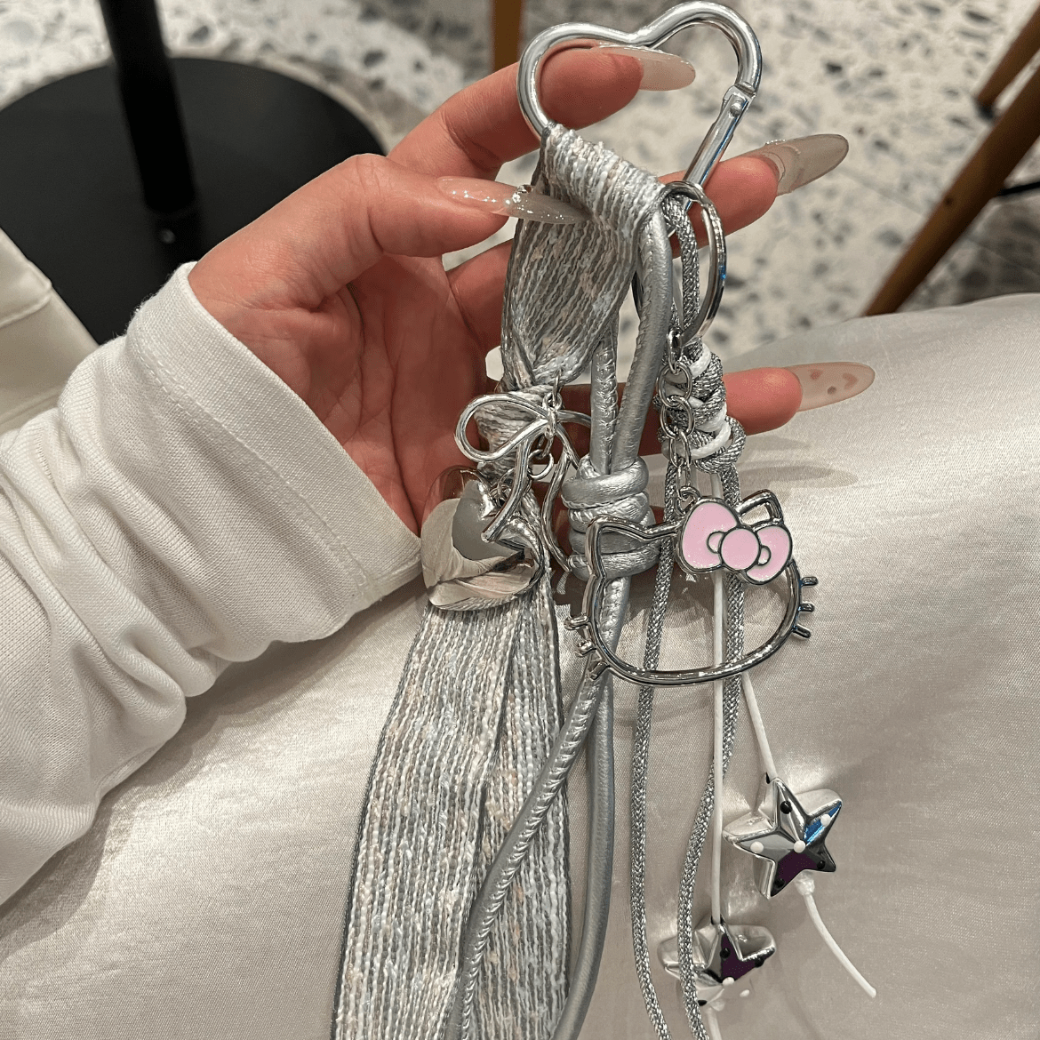 Chic Hello Kitty Heart Star Charm Leather Keychain - ArtGalleryZen