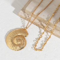 Thumbnail for Chic Layered Chunky Conch Shell Pendant Chain Necklace Set - ArtGalleryZen