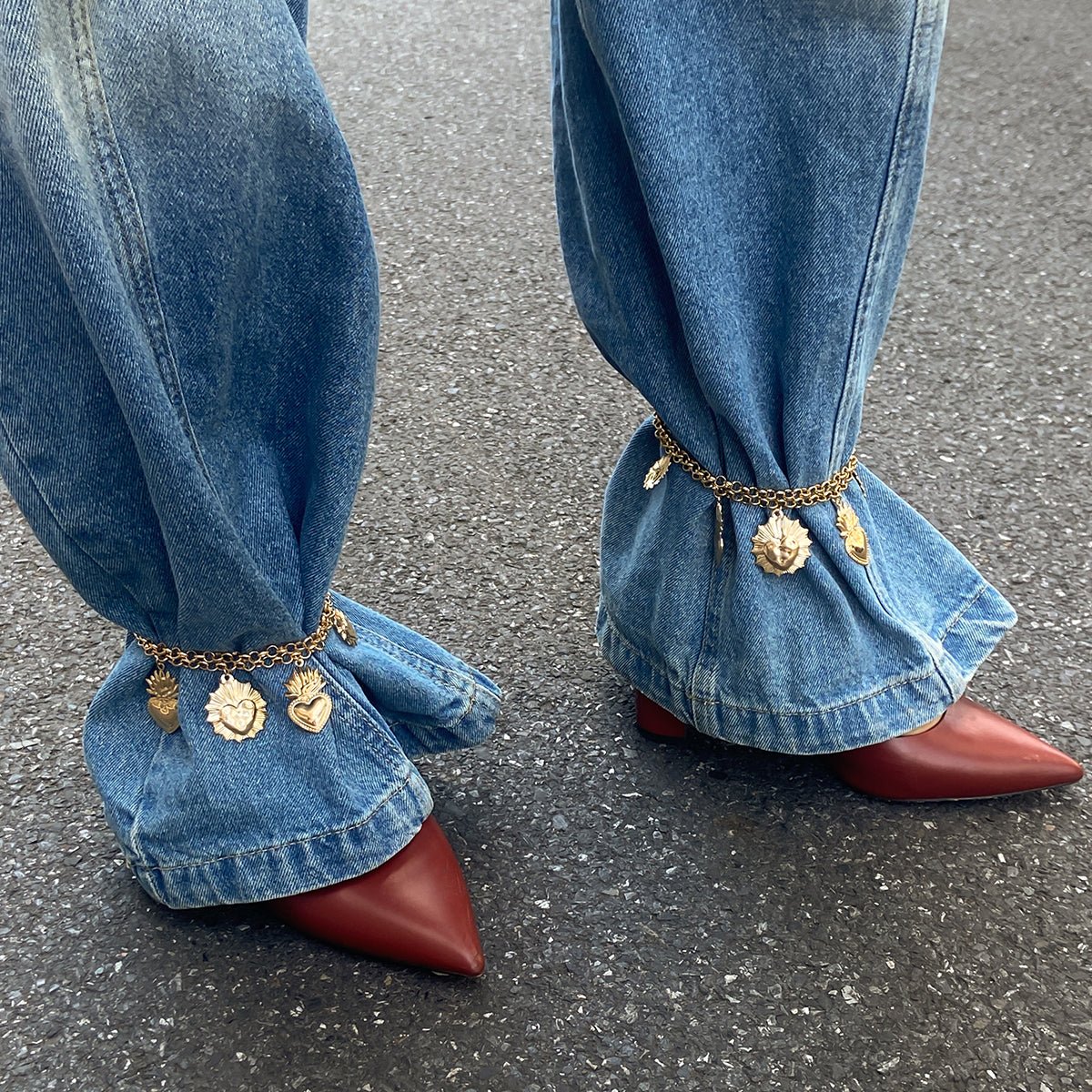 Chic Layered Gold Silver Tone Flame Heart Anklet - ArtGalleryZen