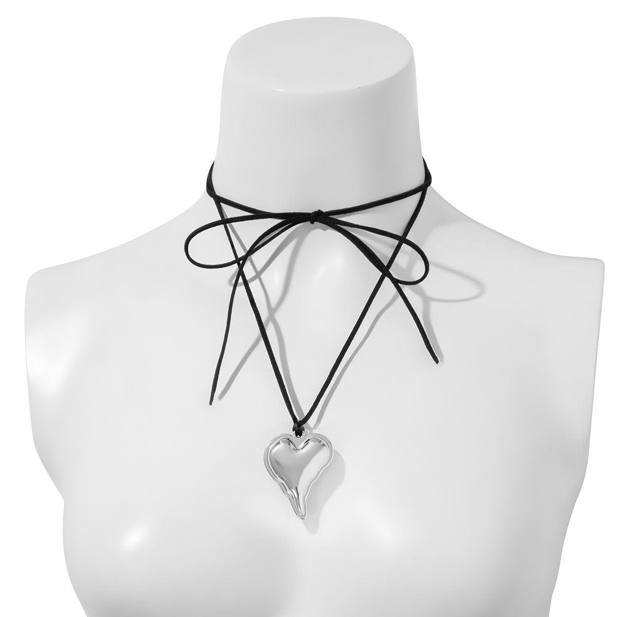Chic Melting Heart Pendant Velvet String Necklace - ArtGalleryZen