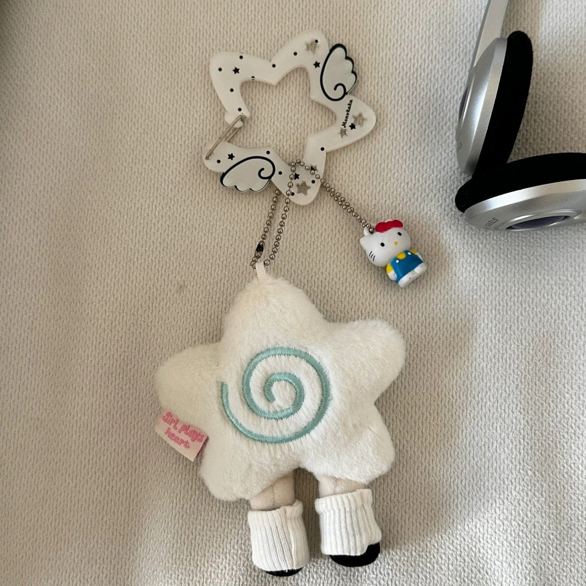 Chic Star Angel Wing Kpop Acrylic Keychain Carabiner - ArtGalleryZen