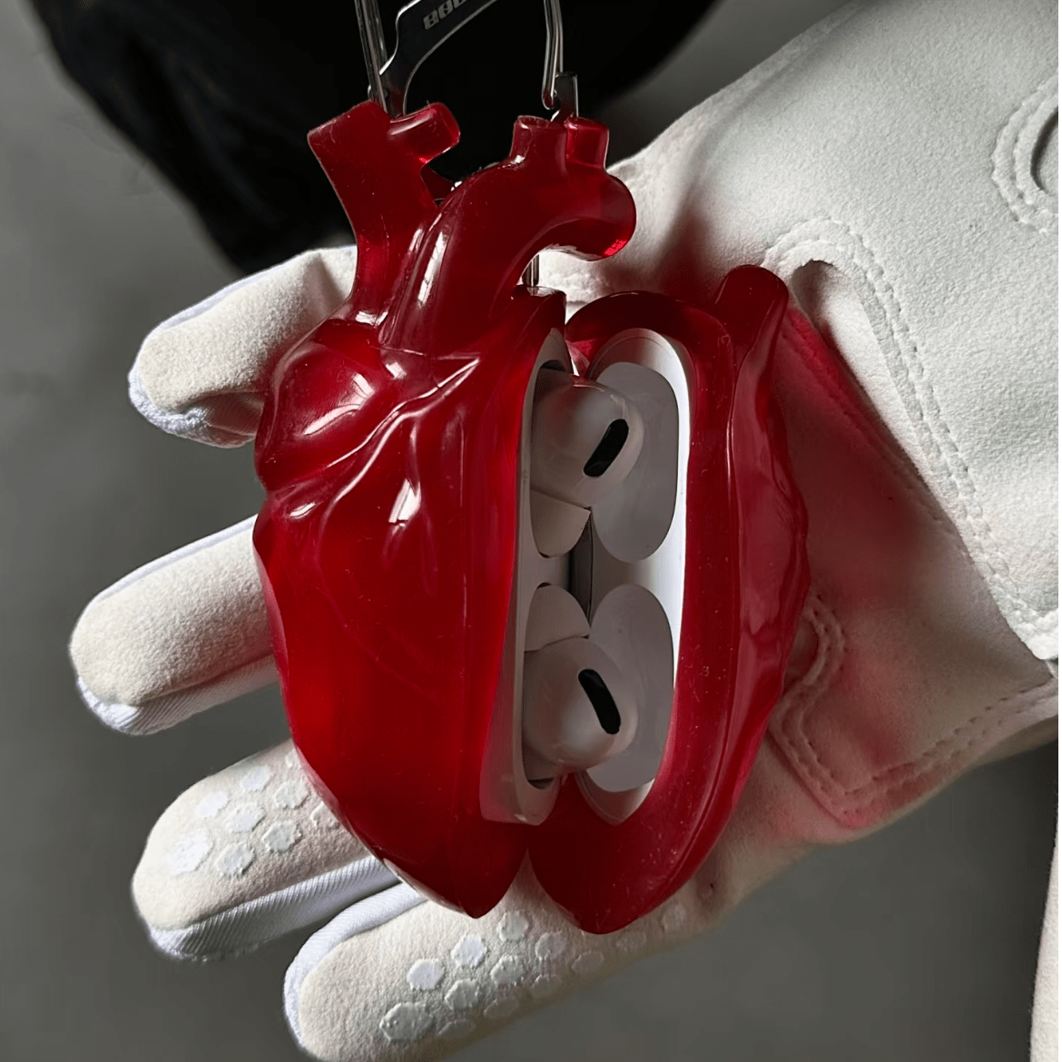 Chic Transparent Heart Liquid Silicone AirPods Earphone Case - ArtGalleryZen