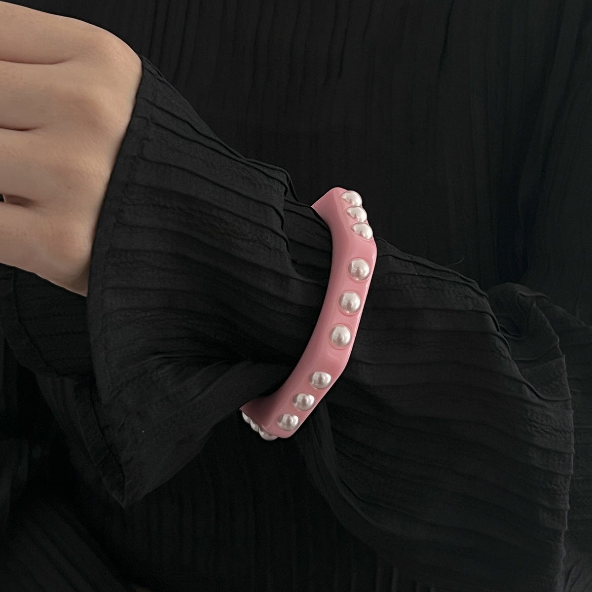 Dainty Polygon Pearl Resin Bangle Bracelet - ArtGalleryZen