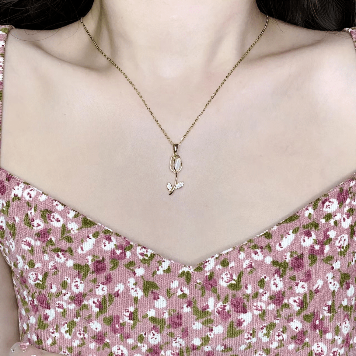 Dainty Rhinestone Inlaid Crystal Tulip Pendant Necklace - ArtGalleryZen