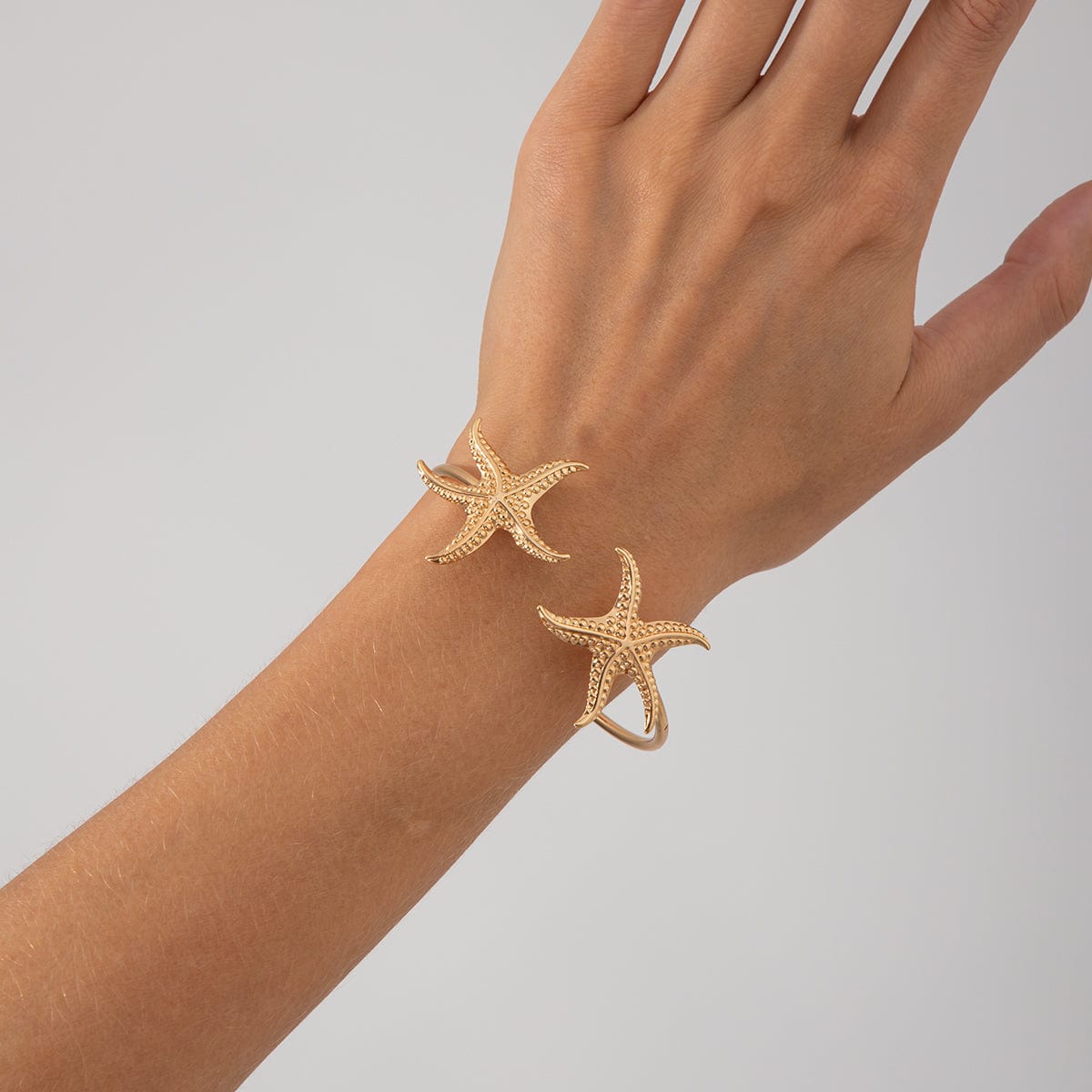 Dainty Starfish Open Bangle Bracelet - ArtGalleryZen
