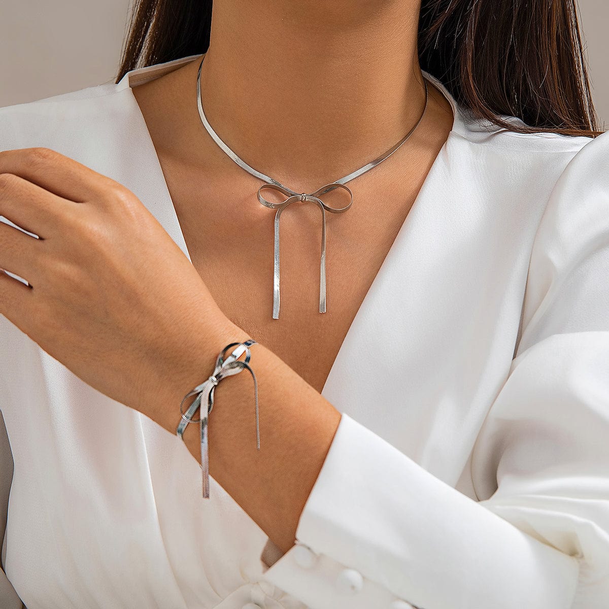 Elegant Bowknot Pendant Snake Chain Necklace Bracelet Set - ArtGalleryZen