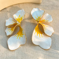 Thumbnail for Exaggerated Gradient Enamel Flower Petal Stud Earrings - ArtGalleryZen