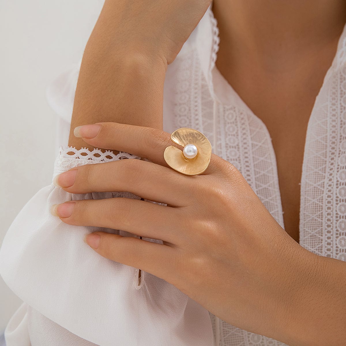 French Style Round Disk Pleated Pearl Open Ring - ArtGalleryZen