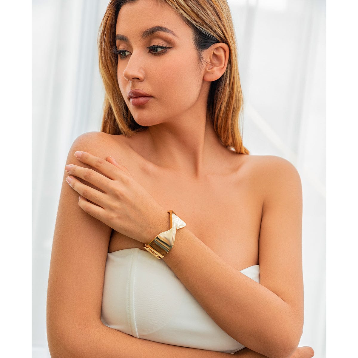 Geometric Chunky Abstract Ribbon Pattern Bangle Bracelet - ArtGalleryZen