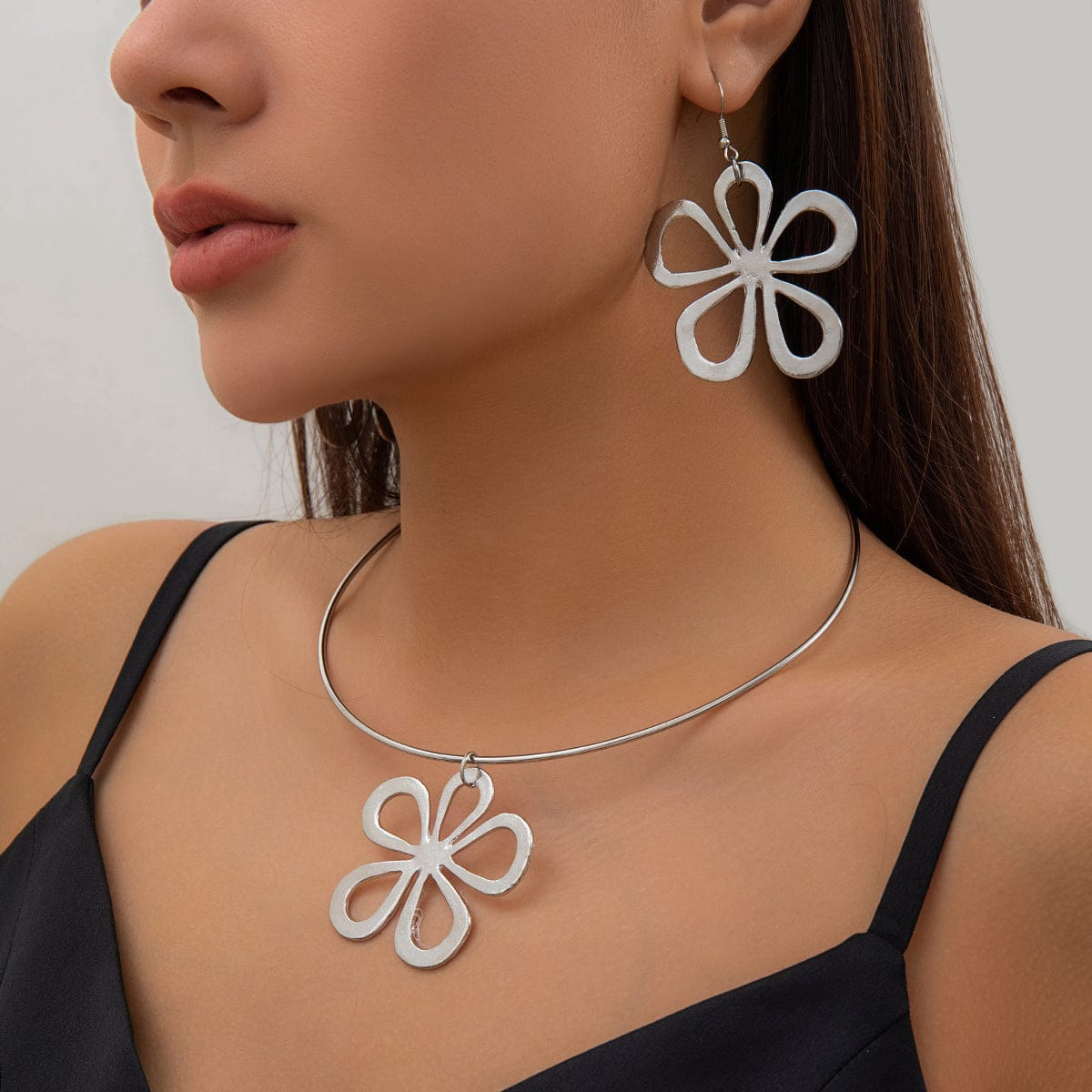Geometric Five-Pedal Hollow Flower Pendant Necklace Earrings Set - ArtGalleryZen