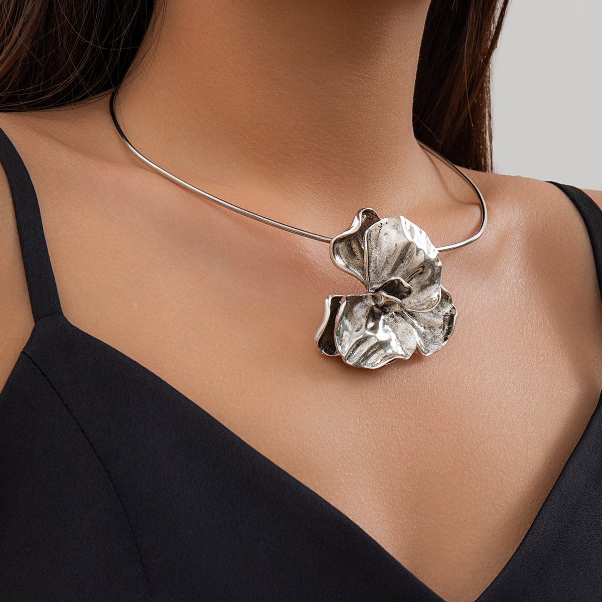Geometric Gold Silver Plated Irregular Flower Choker Necklace - ArtGalleryZen