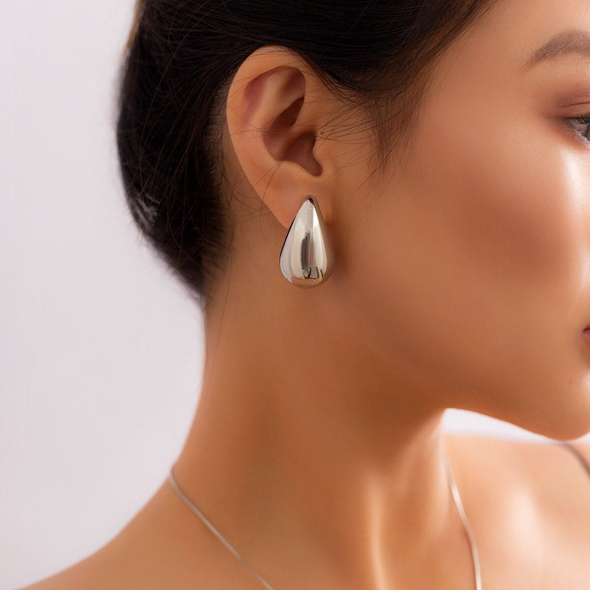 Silver Water Drop Earrings – kingdomoflashes