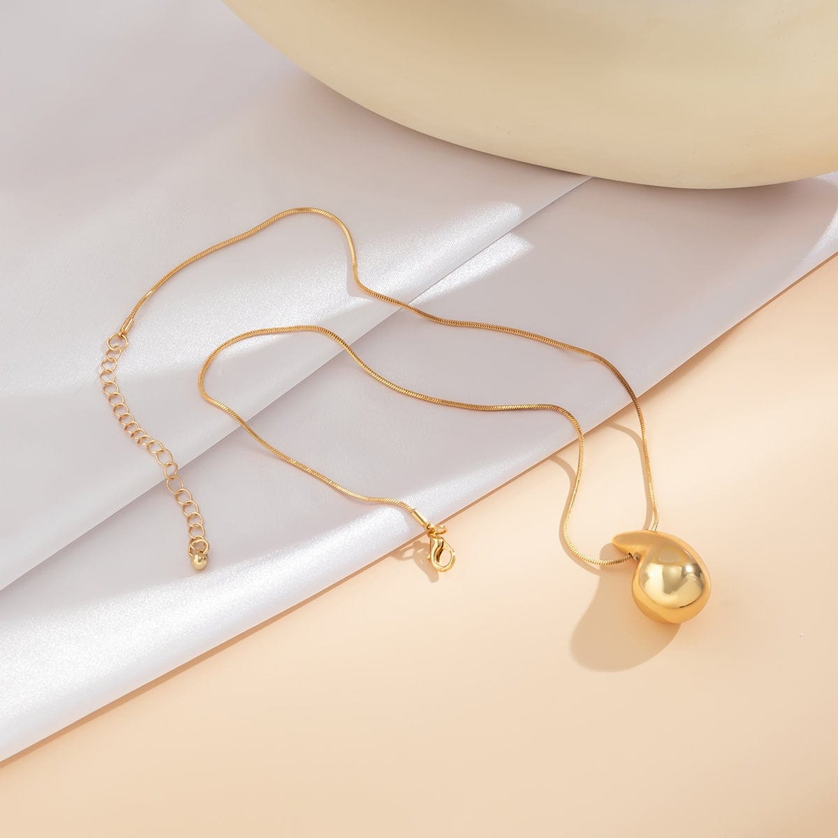 Geometric Gold Silver Tone Water-drop Pendant Chain Necklace - ArtGalleryZen