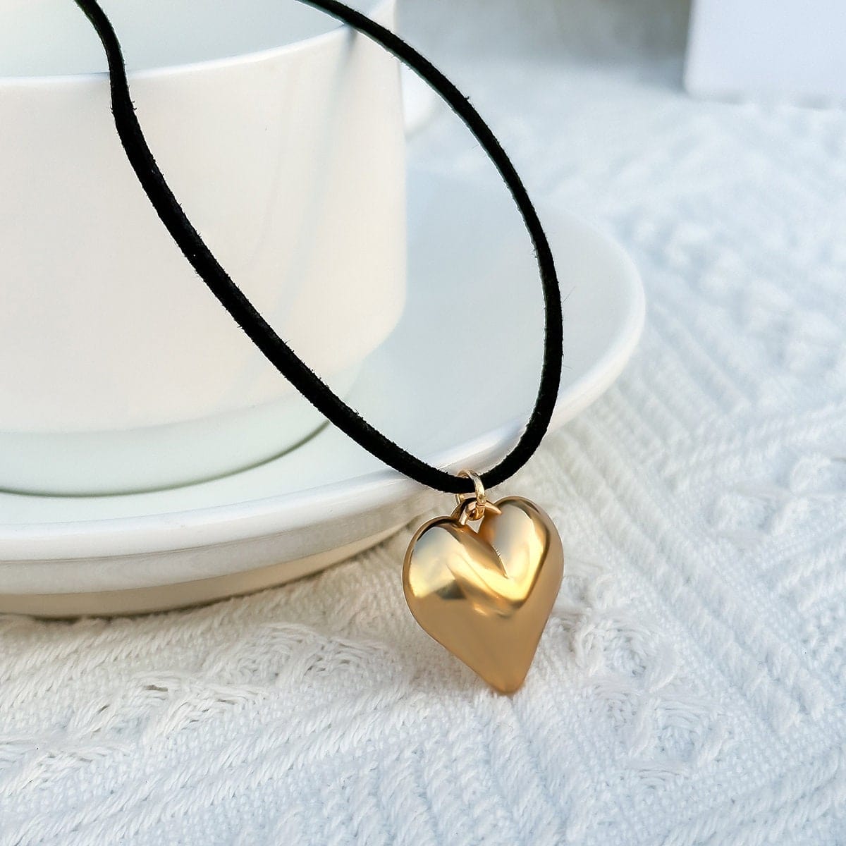 Geometric Heart Pendant Velvet String Necklace - ArtGalleryZen
