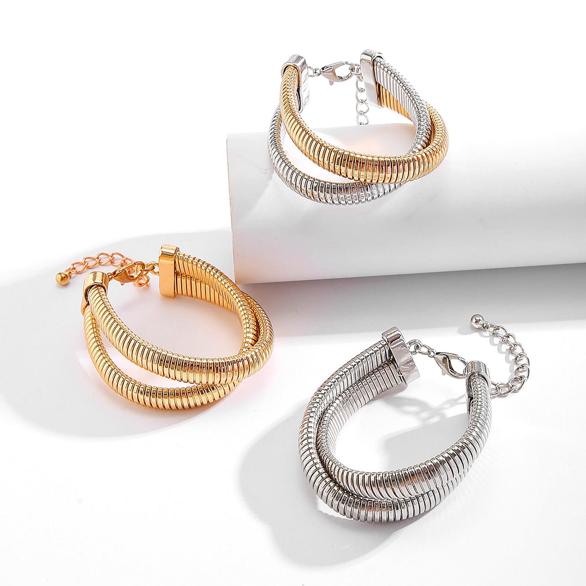 Geometric Intermeshing Bangle Bracelet - ArtGalleryZen