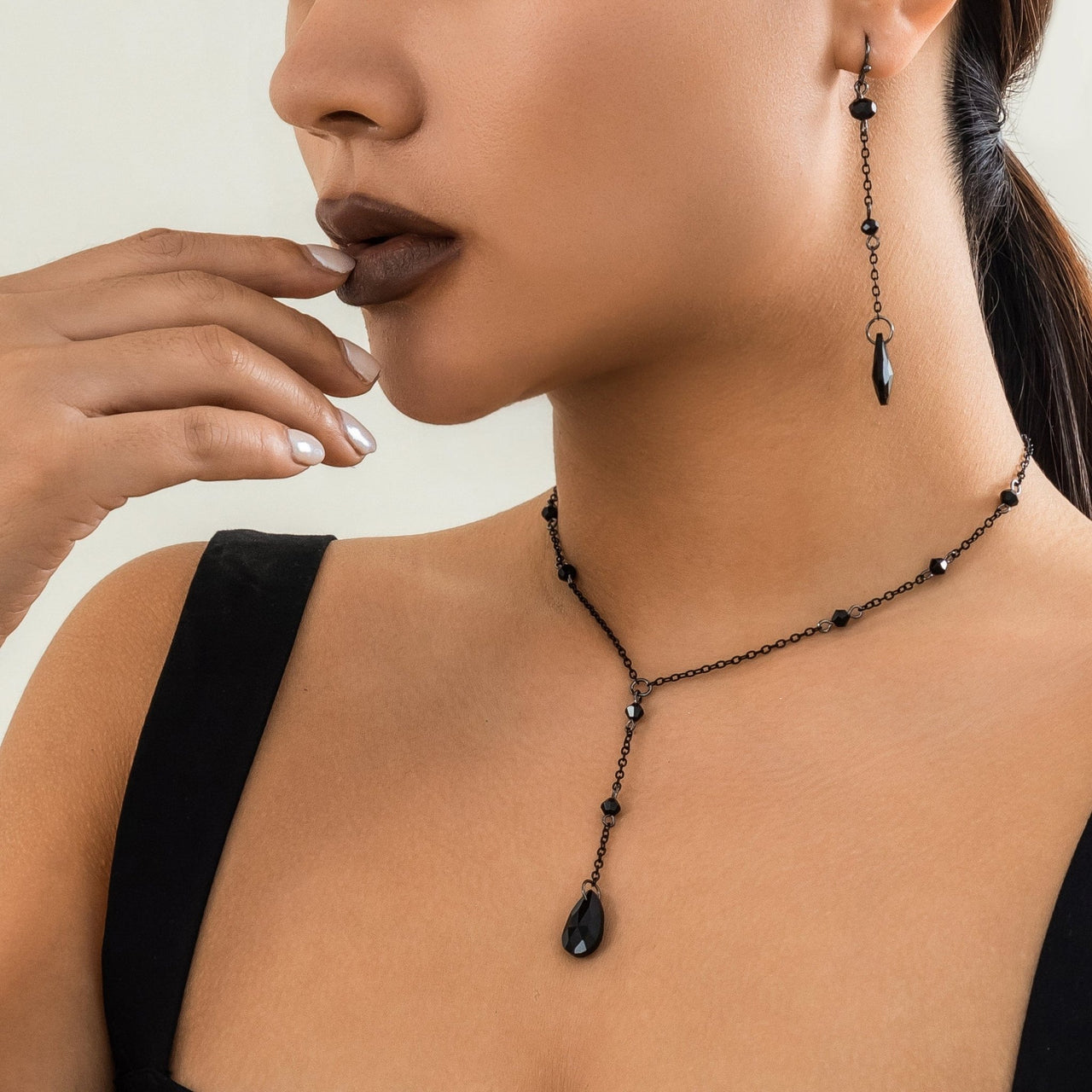 Gothic Rhinestone Waterdrop Pendant Y Necklace Earrings Set - ArtGalleryZen