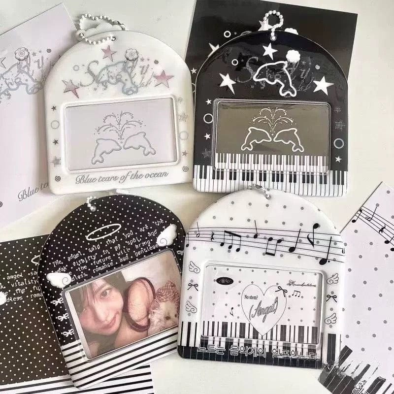 Horizontal Black White Piano Melody Heart Kpop Keychain Photocard Holder - ArtGalleryZen