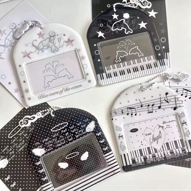 Horizontal Black White Piano Melody Heart Kpop Keychain Photocard Holder - ArtGalleryZen