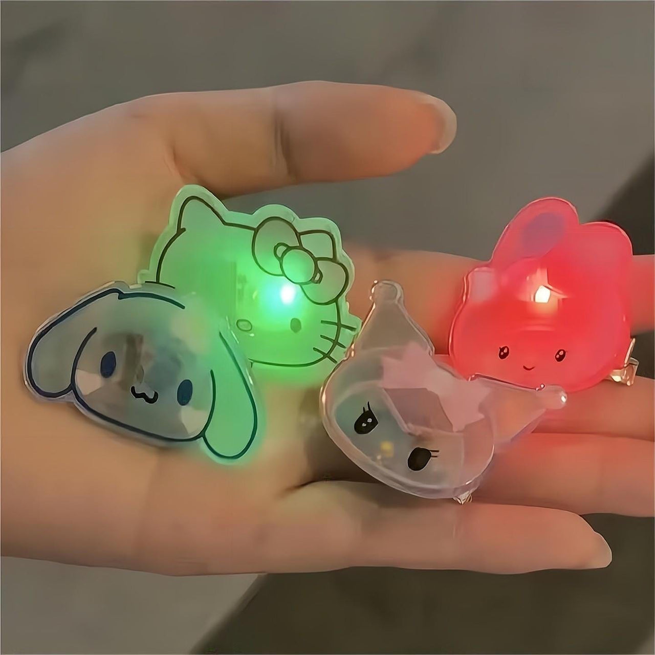 ArtGalleryZen Kawaii 5 Pieces LED Flashing Sanrio Family Hair Clip Set
