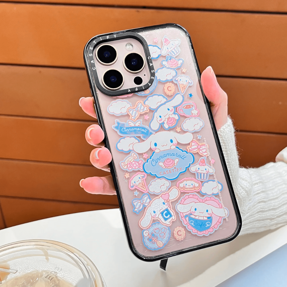 cinnamonページ／iPhone17 Sanrio Garmma iPhone 17 Pro MagSafe Case, Cinnamoroll Dessert Tycoon