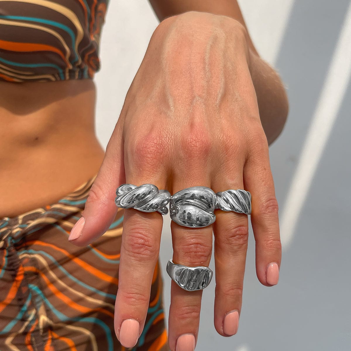 Minimalist 4pcs Glossy Twisted Stackable Ring Set - ArtGalleryZen