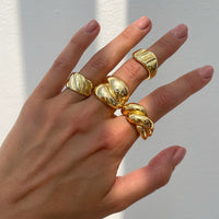 Thumbnail for Minimalist 4pcs Glossy Twisted Stackable Ring Set - ArtGalleryZen