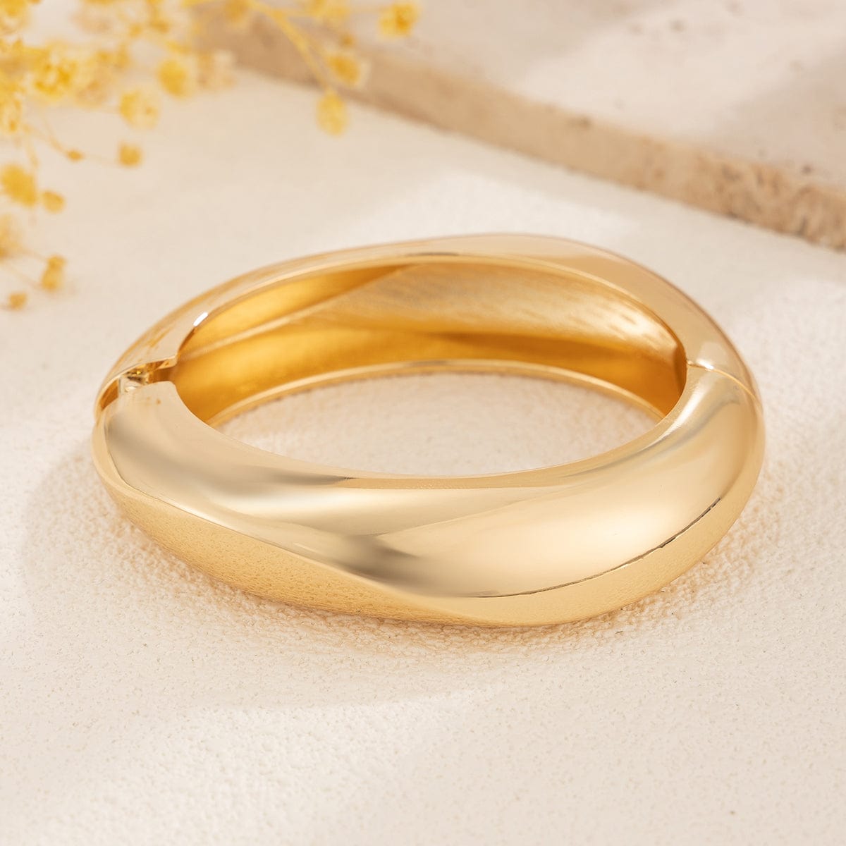 Minimalist Gold Silver Plated Curved Bangle Bracelet - ArtGalleryZen