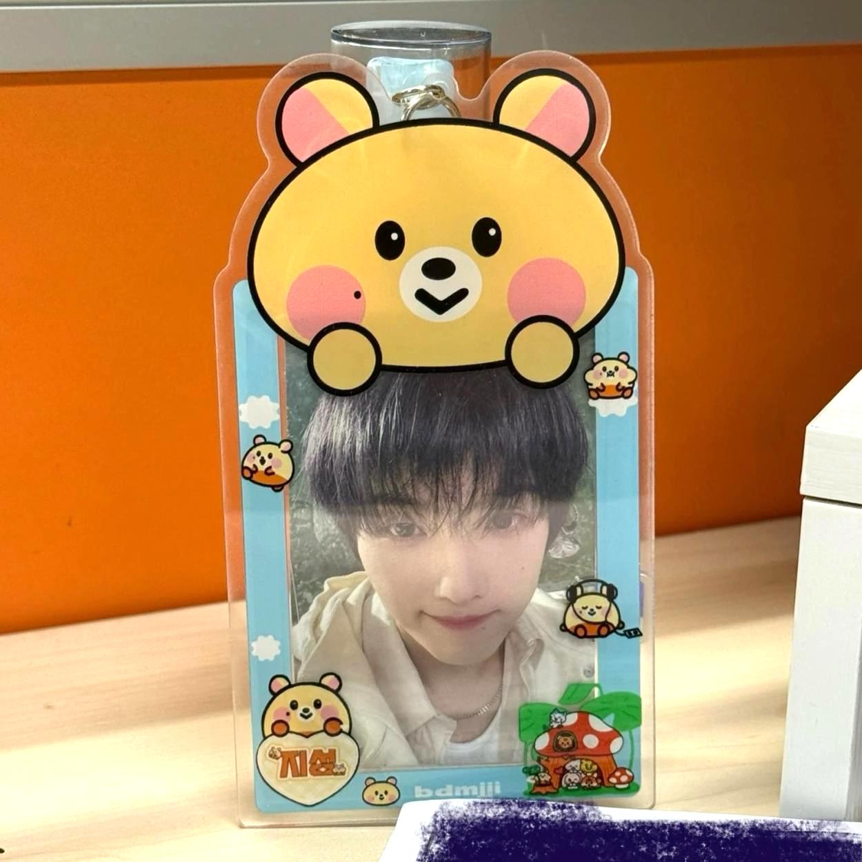 NCT Dream Kpop Group Keychain Acrylic Photocard Holder - ArtGalleryZen