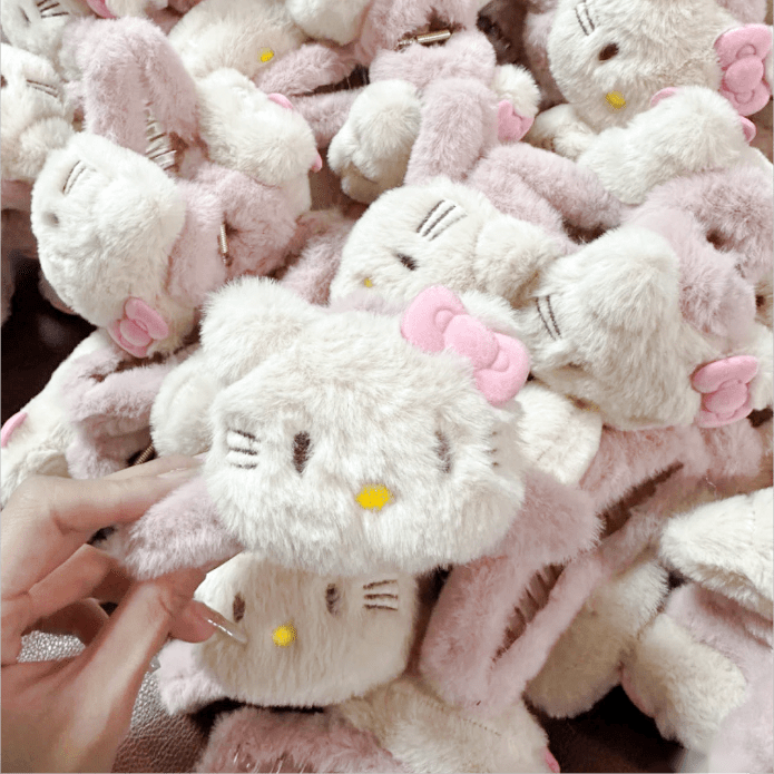Sanrio Plush Hello Kitty Chignon Claw Clip Hair Clip - ArtGalleryZen