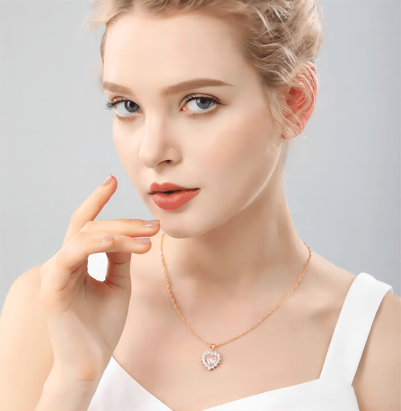 Swarovski Crystal Heart Pendant Necklace - ArtGalleryZen