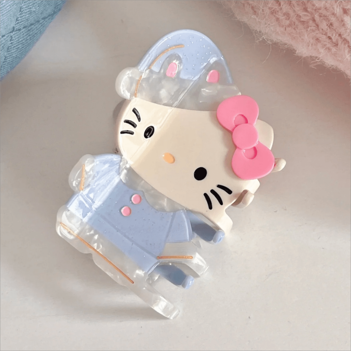 Sweet Hello Kitty Sleepwear Acetate Acrylic Hair Claw Hair Clip - ArtGalleryZen